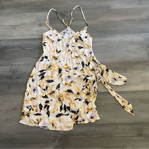 O’Neill Brandon Floral Wrap Dress Feminine Vacation Rayon Adjustable XS - Picture 4 of 13